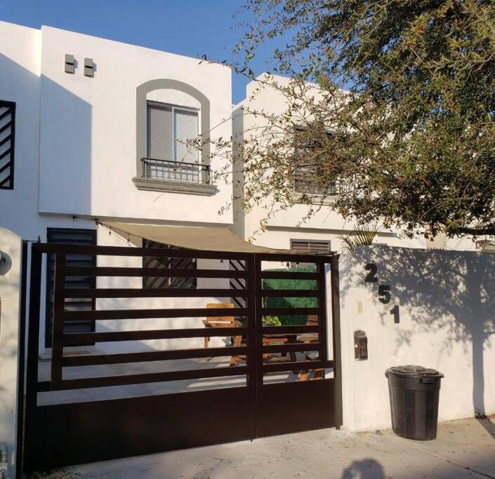 مونتيري Comfortable And Private House 2 Bedrooms Wifi Parking Free المظهر الخارجي الصورة