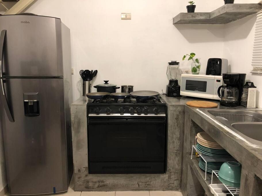 مونتيري Comfortable And Private House 2 Bedrooms Wifi Parking Free المظهر الخارجي الصورة