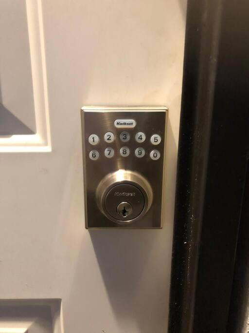 مونتيري Comfortable And Private House 2 Bedrooms Wifi Parking Free المظهر الخارجي الصورة