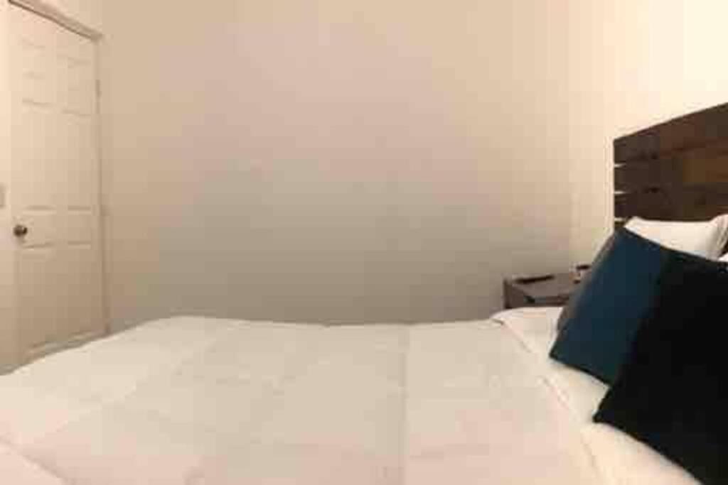 مونتيري Comfortable And Private House 2 Bedrooms Wifi Parking Free المظهر الخارجي الصورة