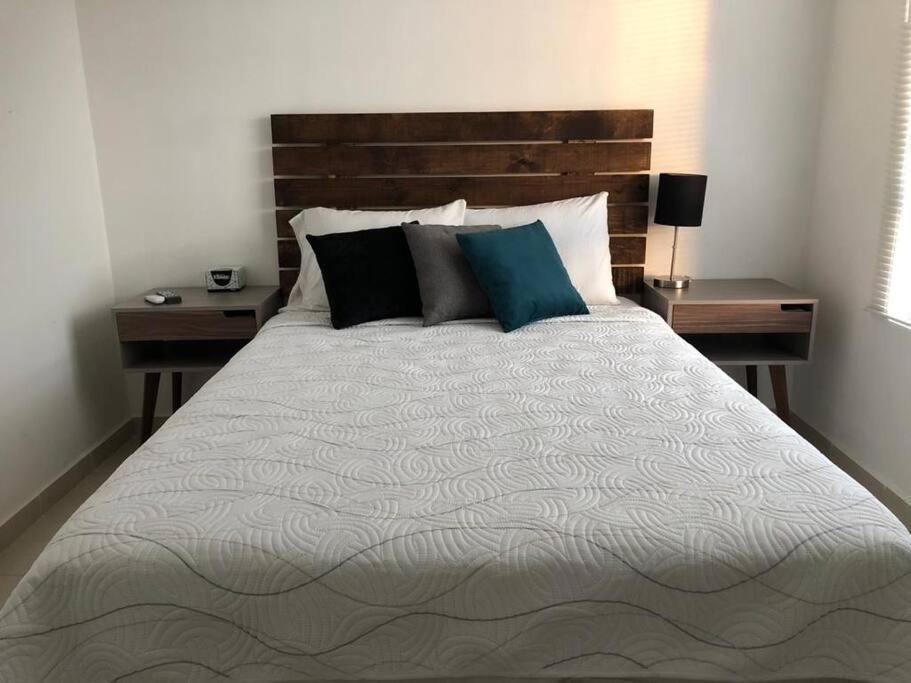 مونتيري Comfortable And Private House 2 Bedrooms Wifi Parking Free المظهر الخارجي الصورة
